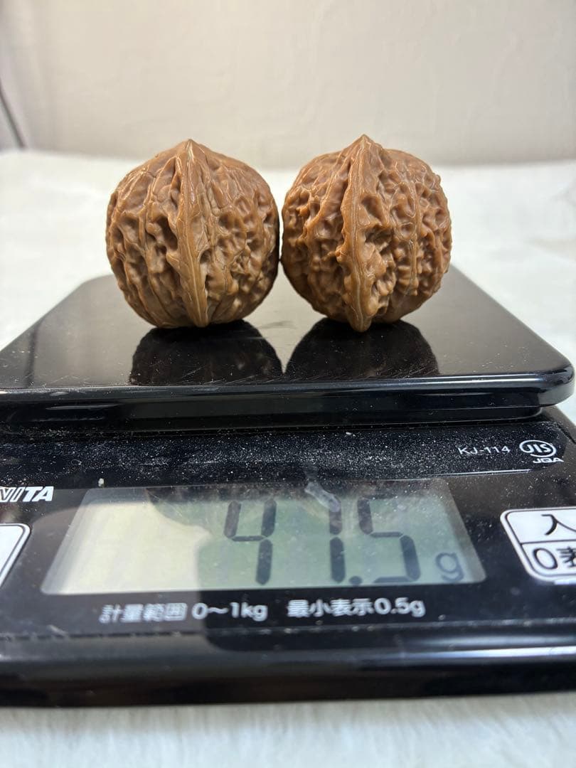 【鉄槌妹妹】遊ぶクルミ・遊ぶ胡桃　文玩核桃