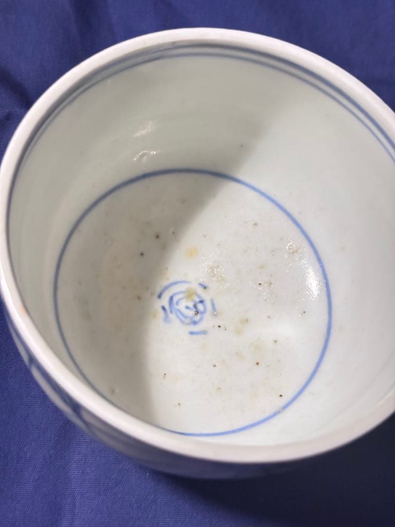古伊万里　菊文コロ茶碗