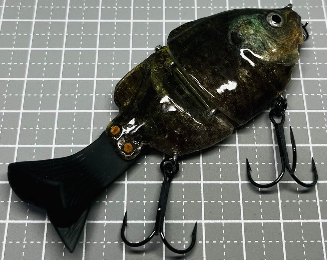 フレッシュベイトルアーズ　ギルロイドミニー　ブルーギル　魚皮