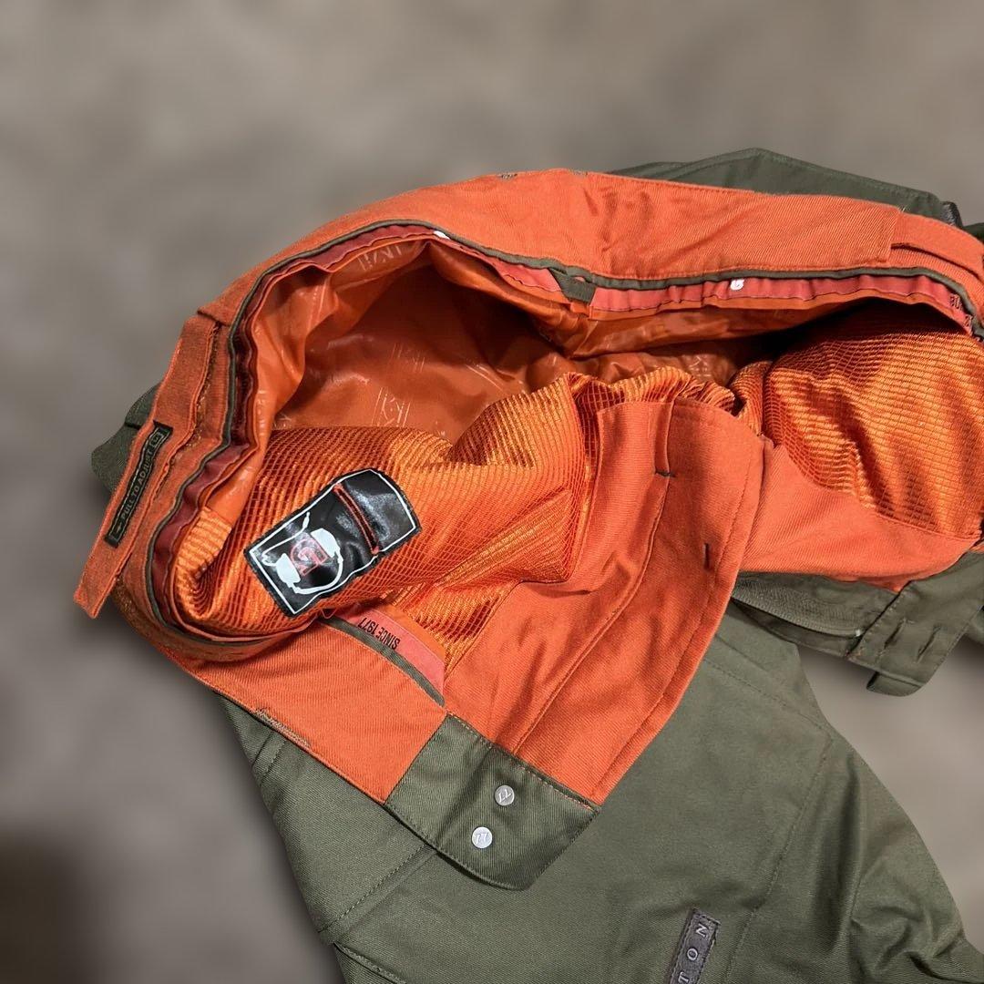 BURTON スノーボードウエア　パンツLサイズ