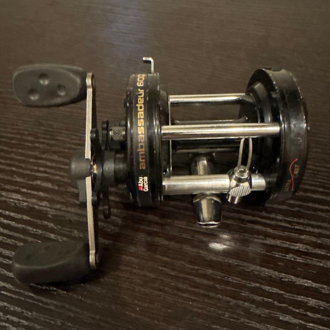 Abu Garcia 6000 ベイトリール 雷魚