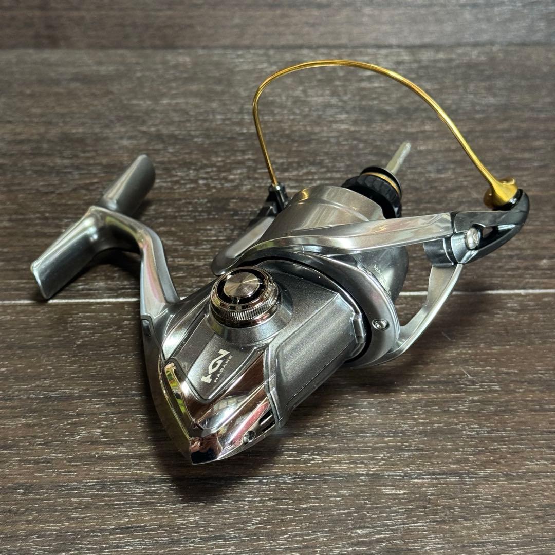 美品 シマノ 16ヴァンキッシュ 4000XG ボディ