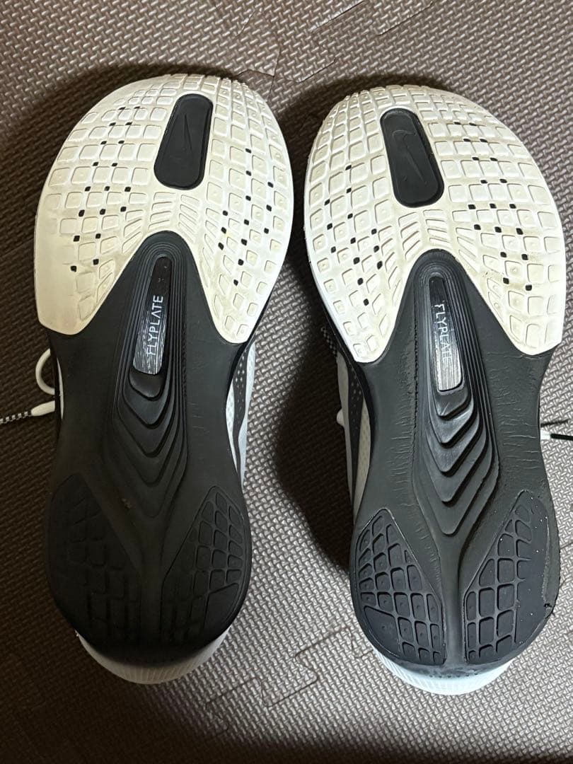 クッキーモンスター　ズームフライ6 ランニング　ジョギング　adidas
