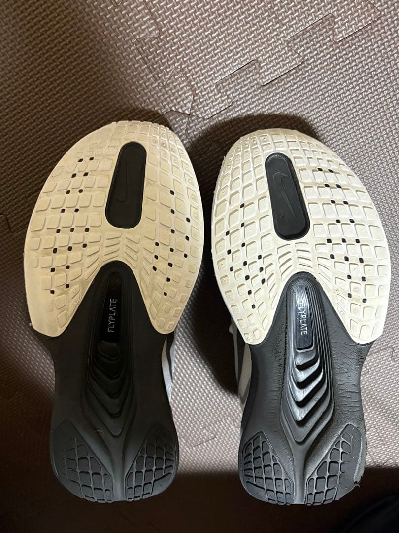 クッキーモンスター　ズームフライ6 ランニング　ジョギング　adidas