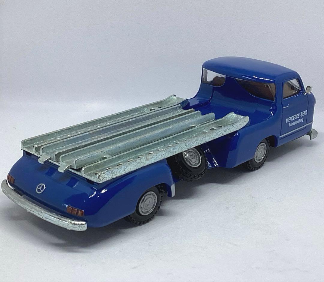 ベンツ　コンラート 1/43 ベンツレーシングトランスポーター ミニカー　レア