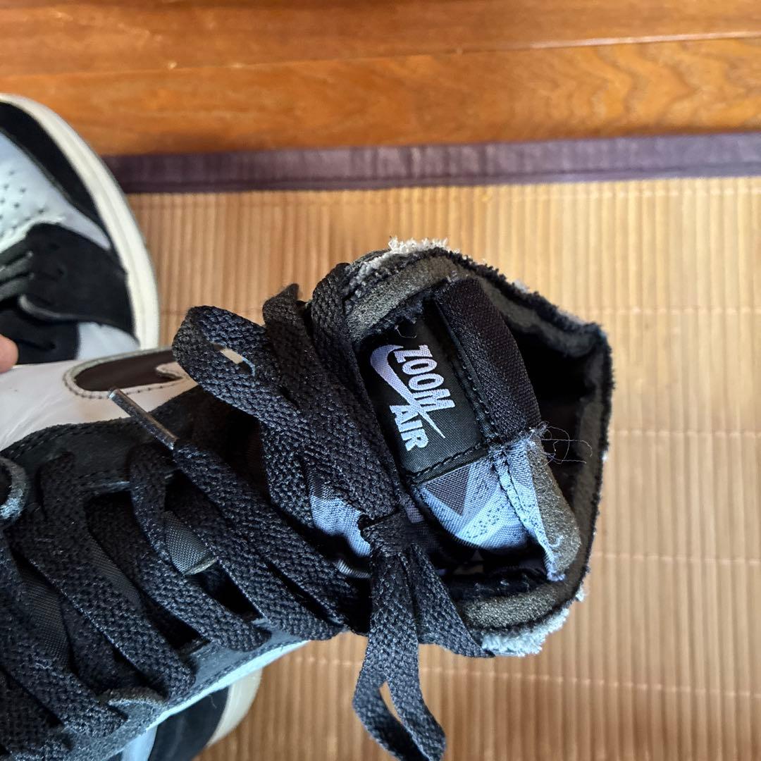 Nike Air Jordan 1 グレー/ブラック