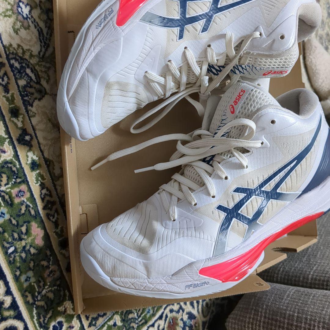 ASICS バレーボールシューズ ホワイト/ネイビー/レッド、　サイズ26cm