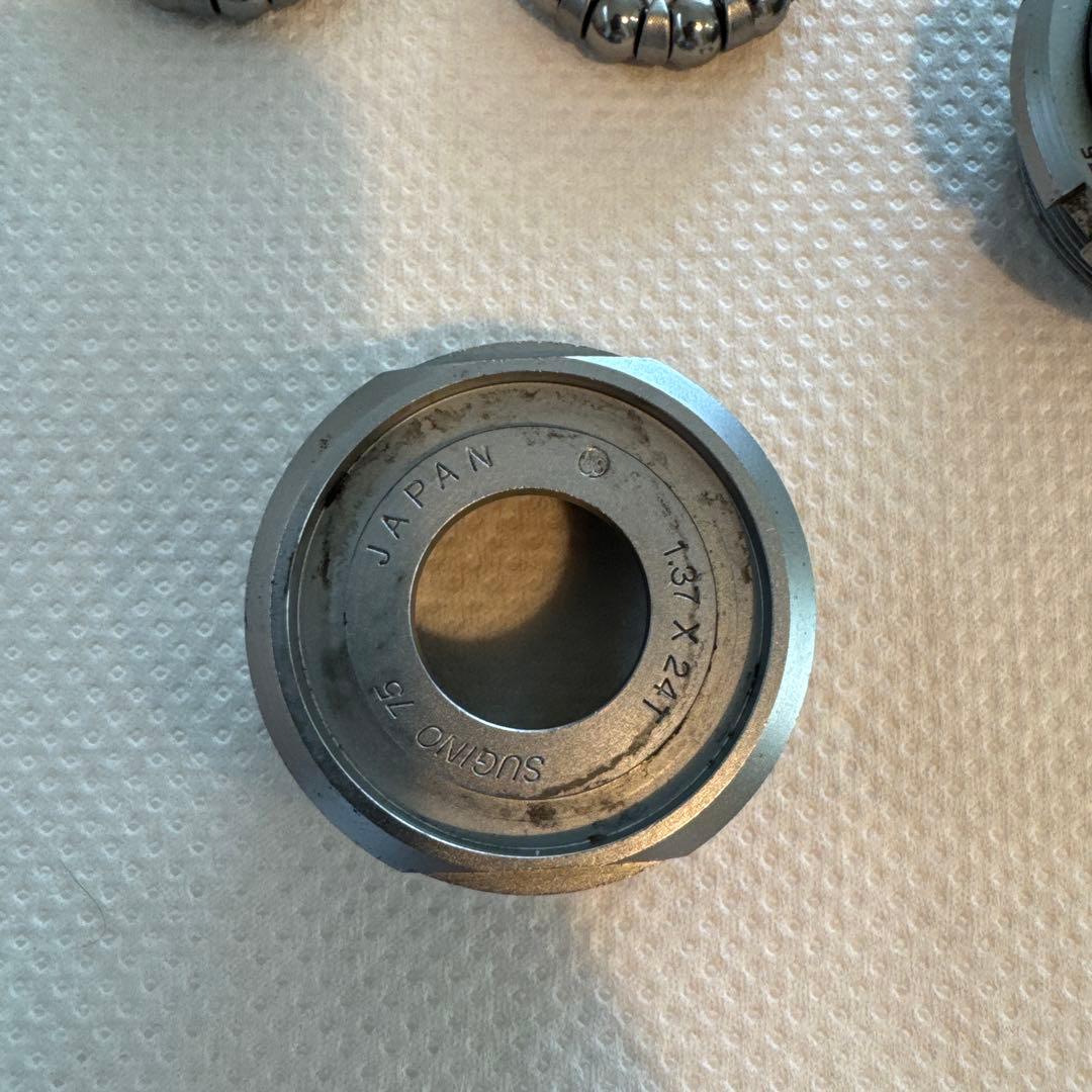 sugino75 bb ピスト 競輪 njs ボトムブラケット