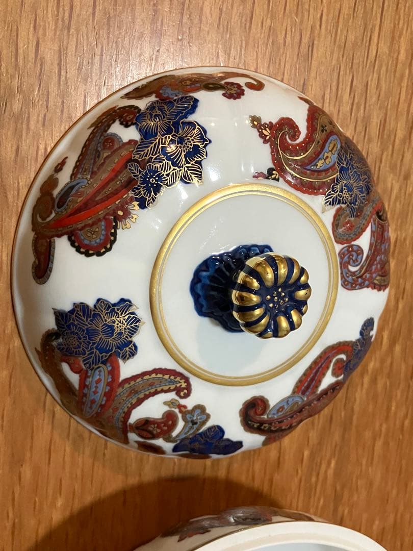 蓋もの　蓋つき　椀　大蓋　ペイズリー柄