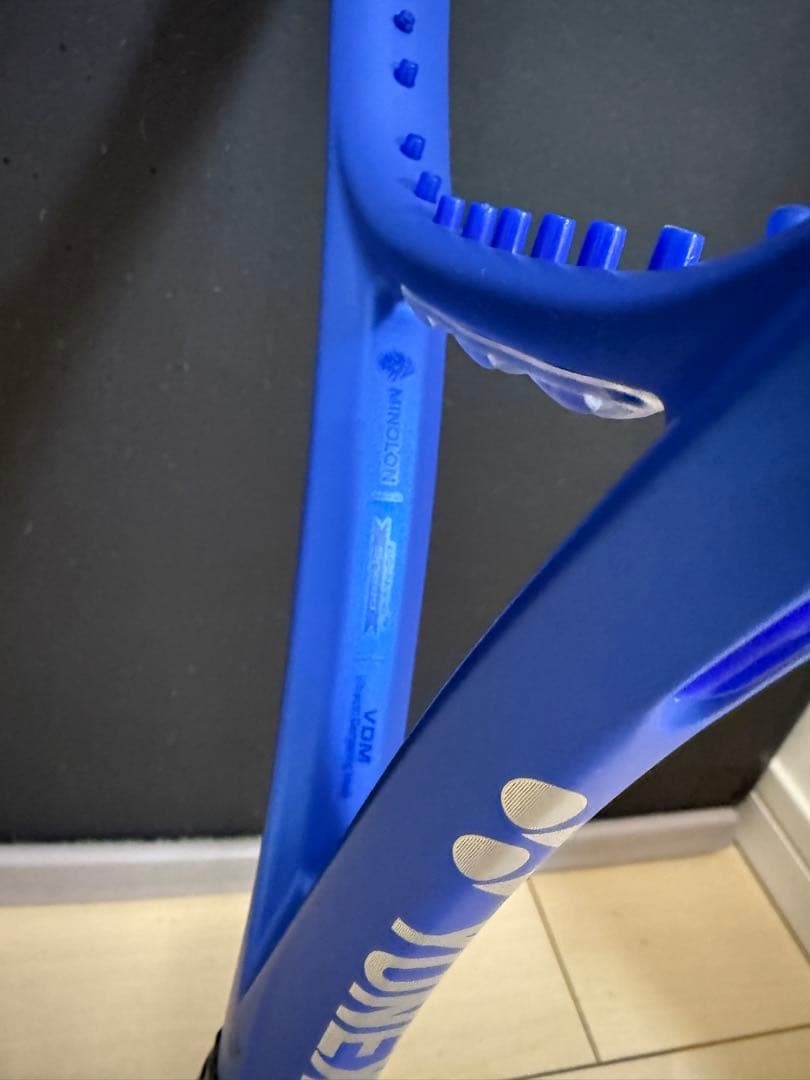 YONEX Eゾーン 100l テニスラケット
