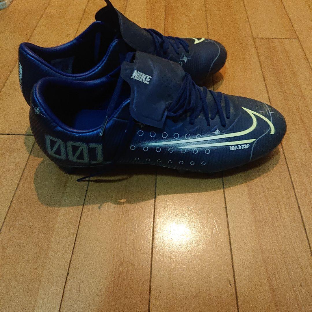 ナイキサッカーシューズMDS