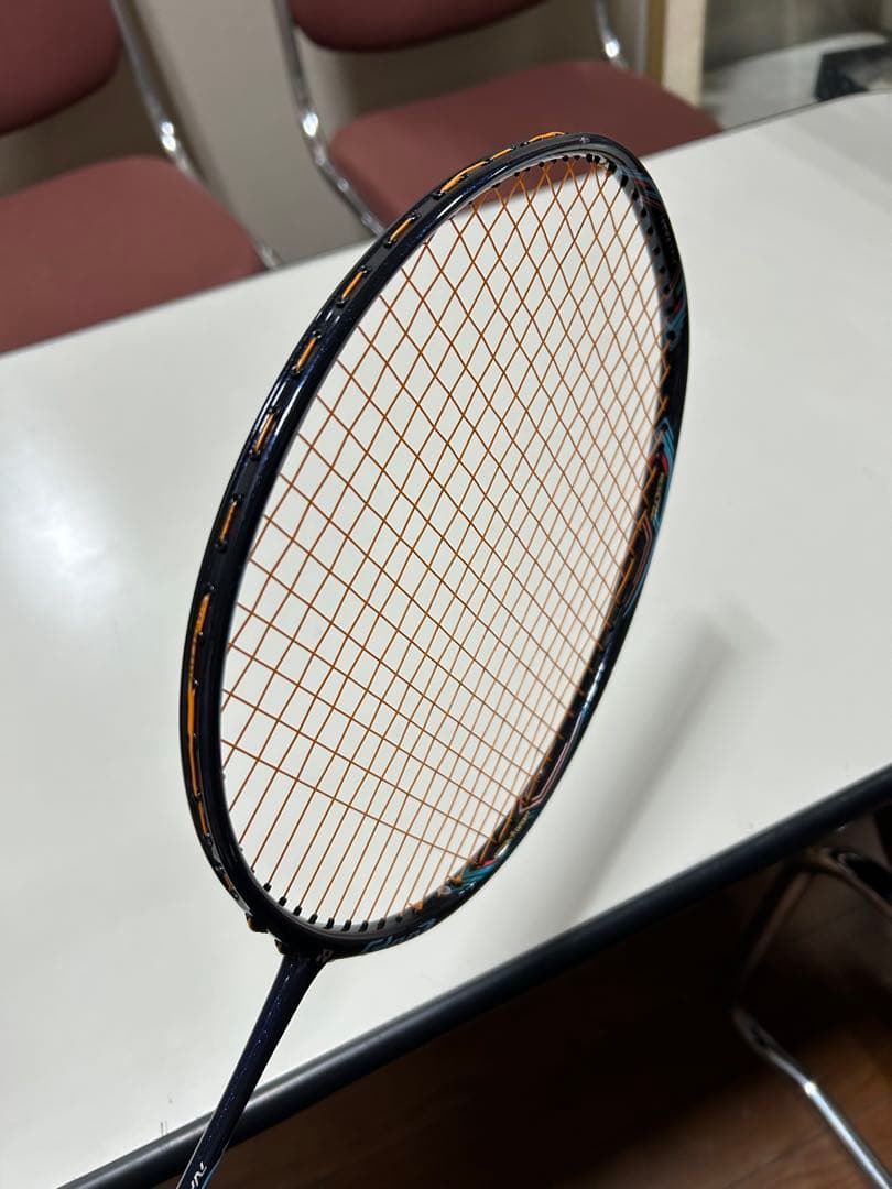 YONEX ナノレイグランツ　NANORAY Glanz 4U6