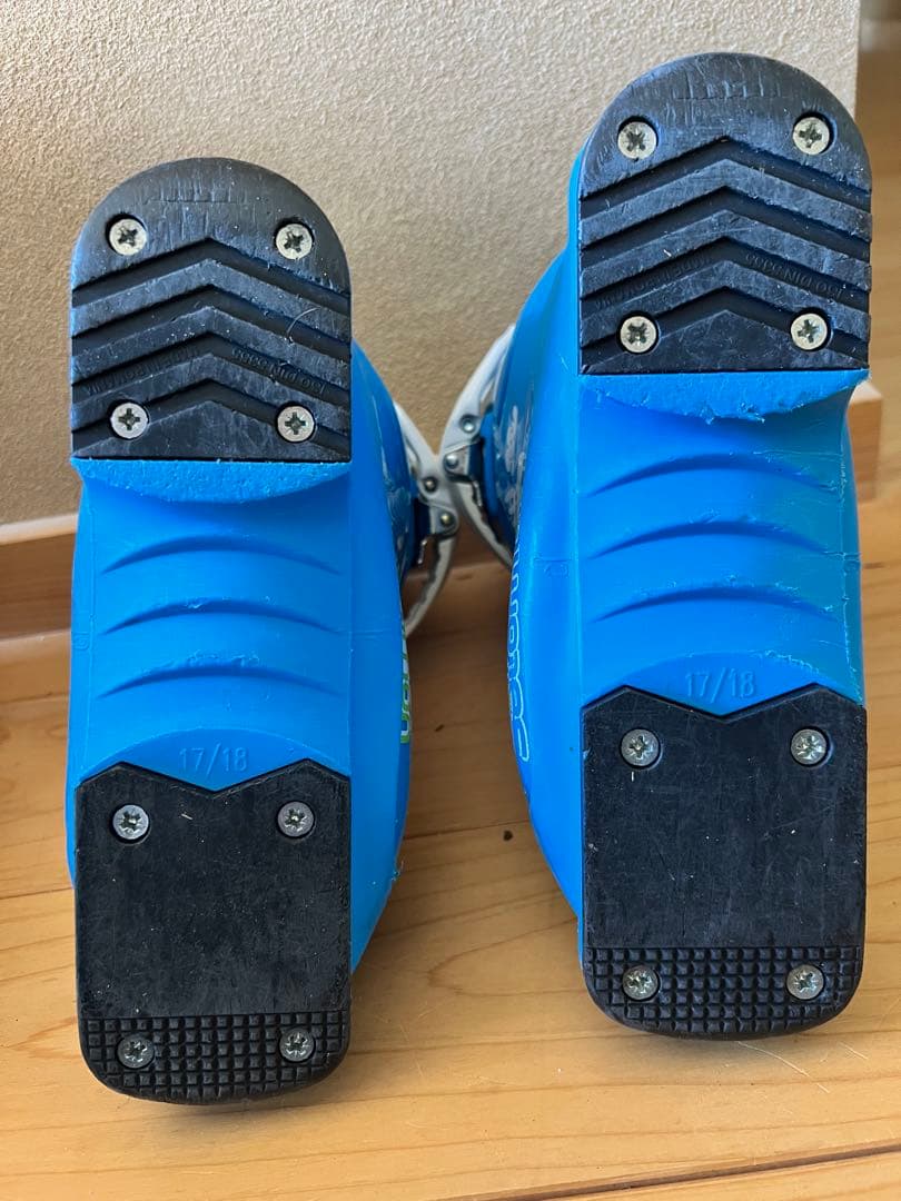 Rossignol 子ども用スキー板とブーツセット