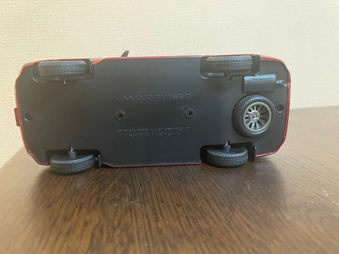1/30 色見本　ミニカー　店頭展示用　ランドクルーザー
