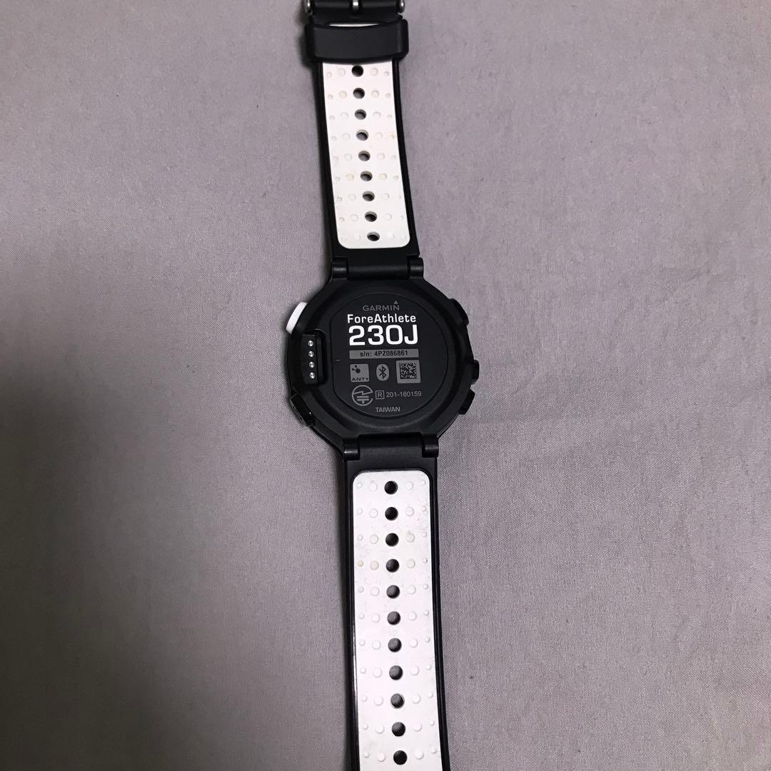 GARMIN スポーツウォッチ ブラック USB充電ケーブル付き