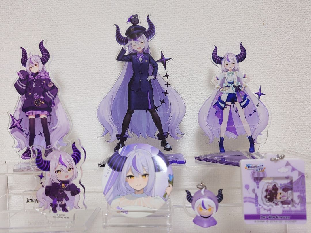 ラプラス・ダークネス グッズまとめ売りホロフレぬいぐるみアクスタアクリルボード他
