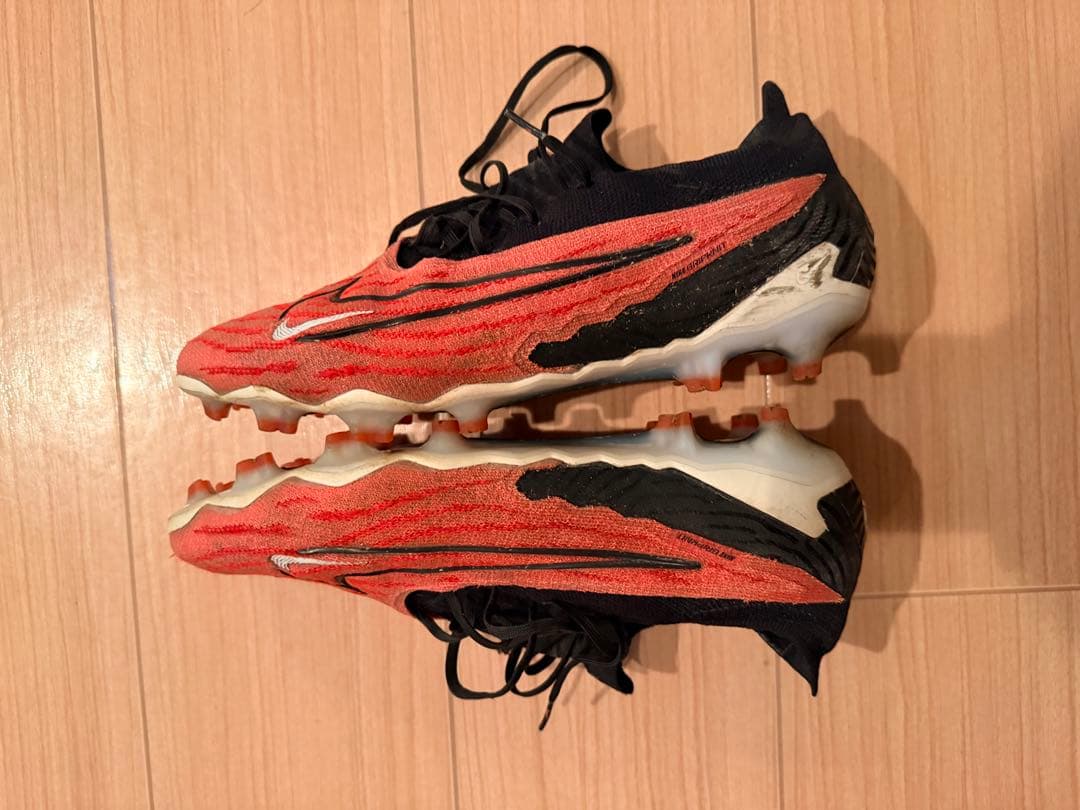 Nike Phantom サッカーシューズ レッド/ブラック