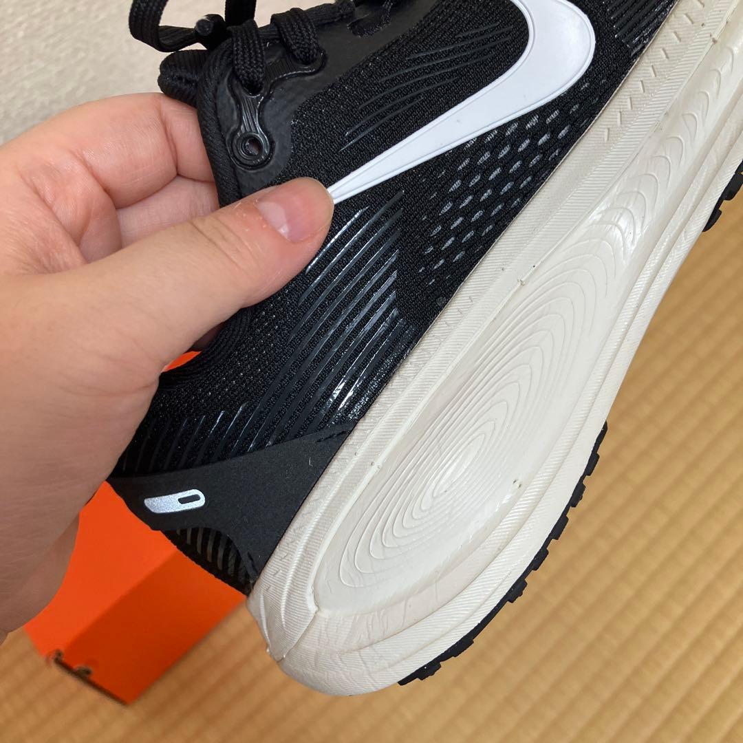 NIKE ボメロ18 22.5cm