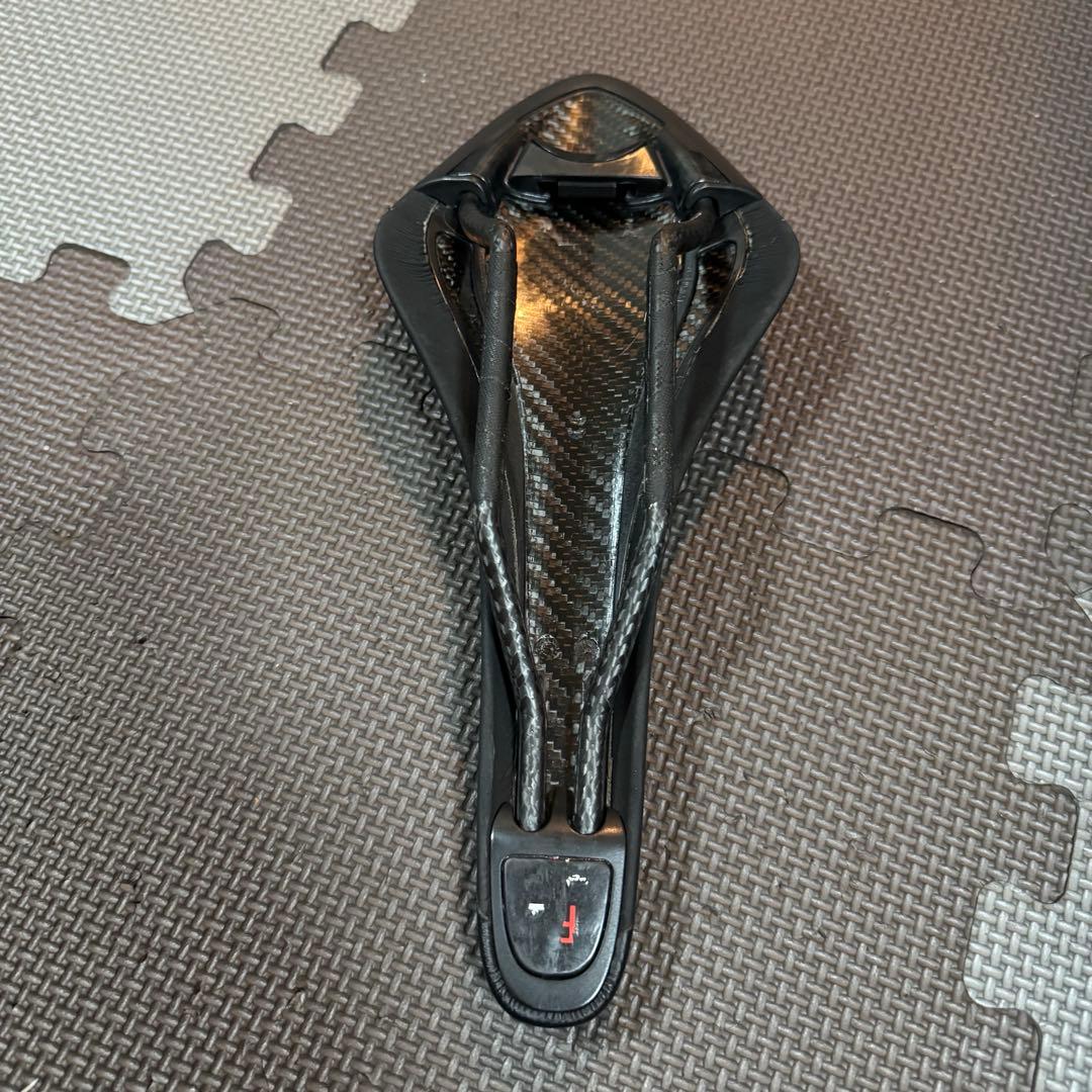 fizik フィジーク ARIONE アリオネ R1 カーボンレール
