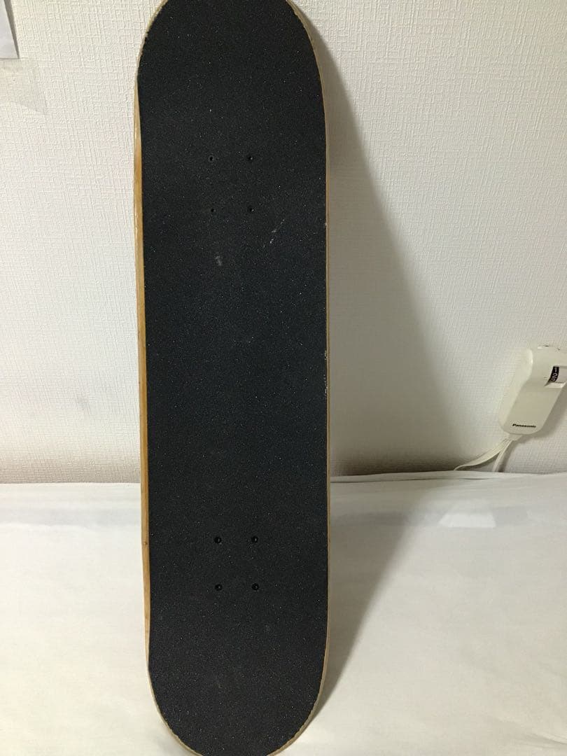 マジェンタスケートボード　コンプリート+ウィール付き　RYUです。