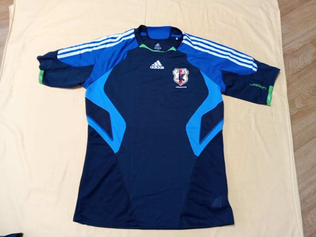 FIFA　ユニフォーム、パンツ　選手支給品　４点セット　　サイズXO JAPAN