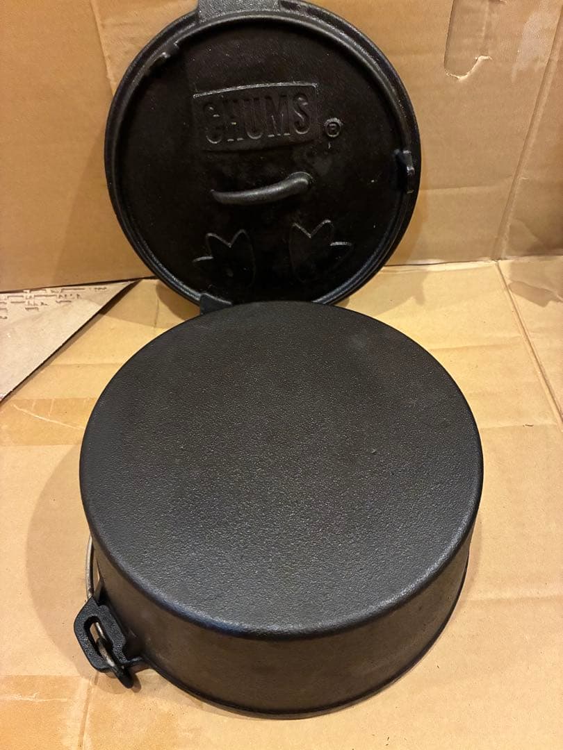 CHUMS ダッチオーブン 鋳鉄製