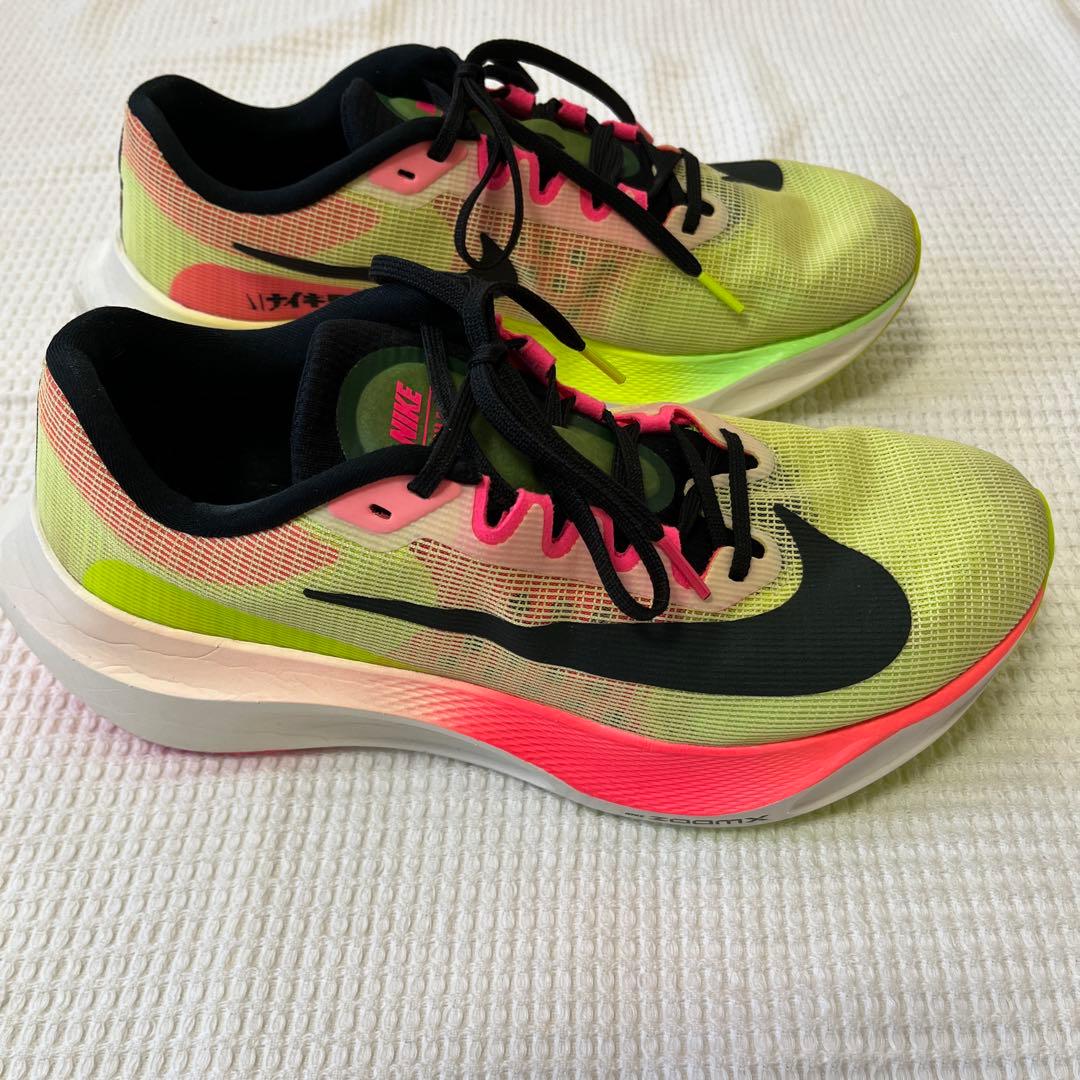 Nike ZoomX ランニングシューズ
