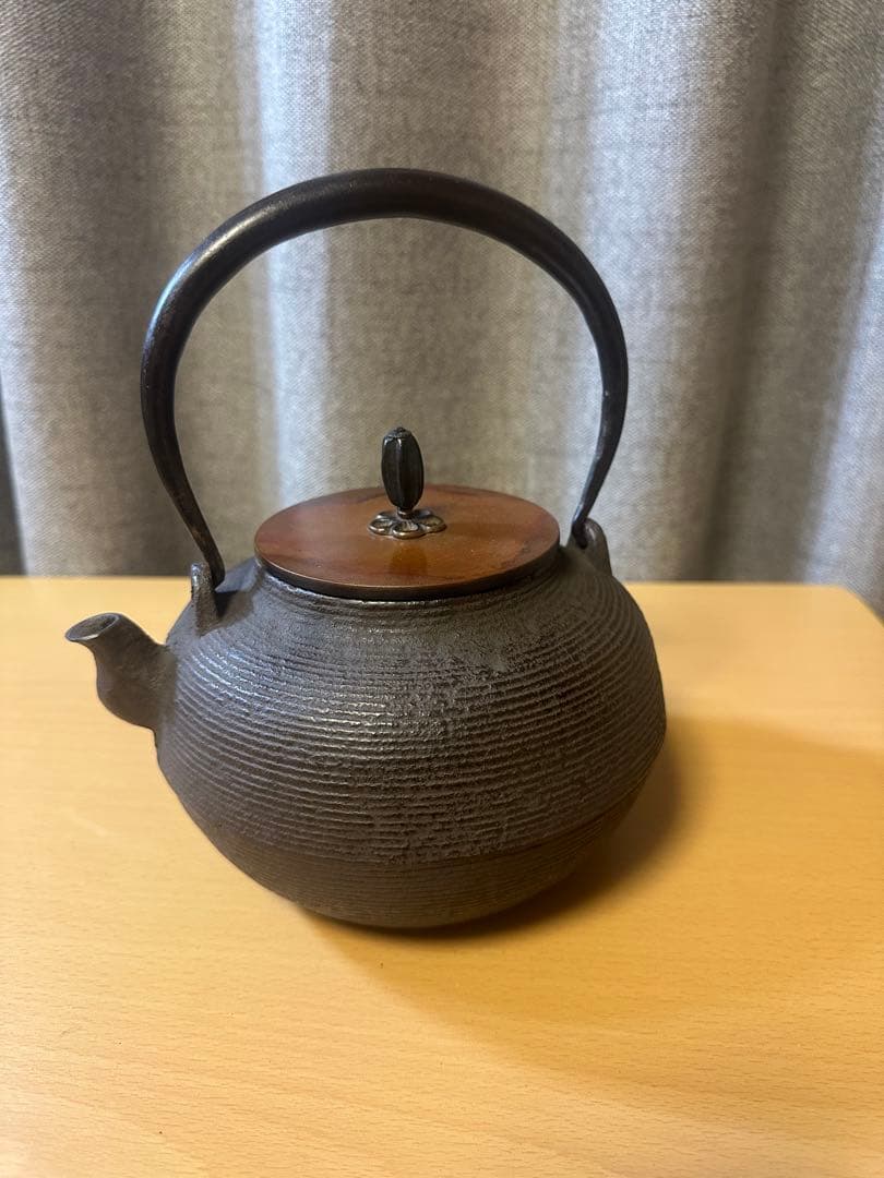 鉄瓶『糸目鉄瓶』『銅蓋』『釜師 河田松寿作』