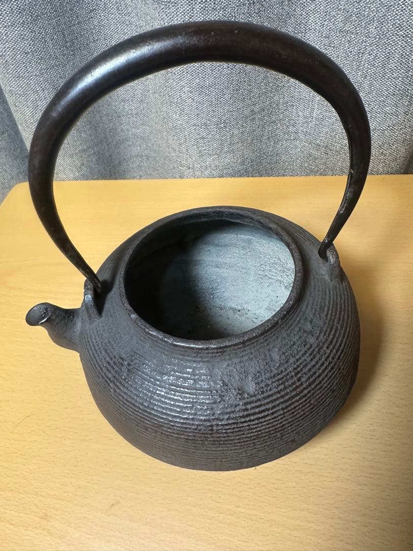 鉄瓶『糸目鉄瓶』『銅蓋』『釜師 河田松寿作』