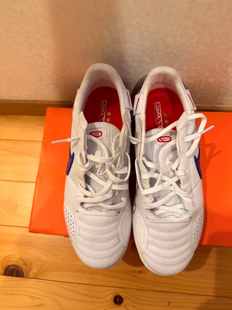 NIKEストリートガト ホワイト×ブルー フットサルシューズ 26.5cm