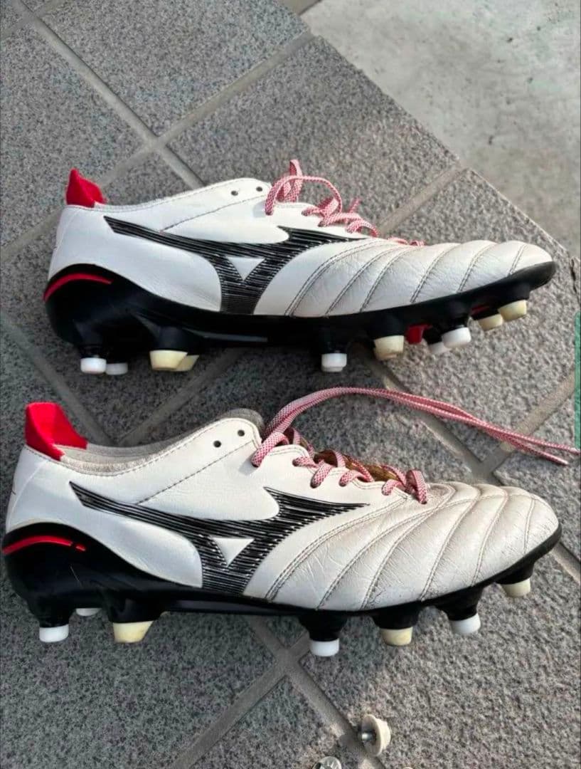 Mizuno Morelia Neo スパイクシューズ ホワイト/レッド