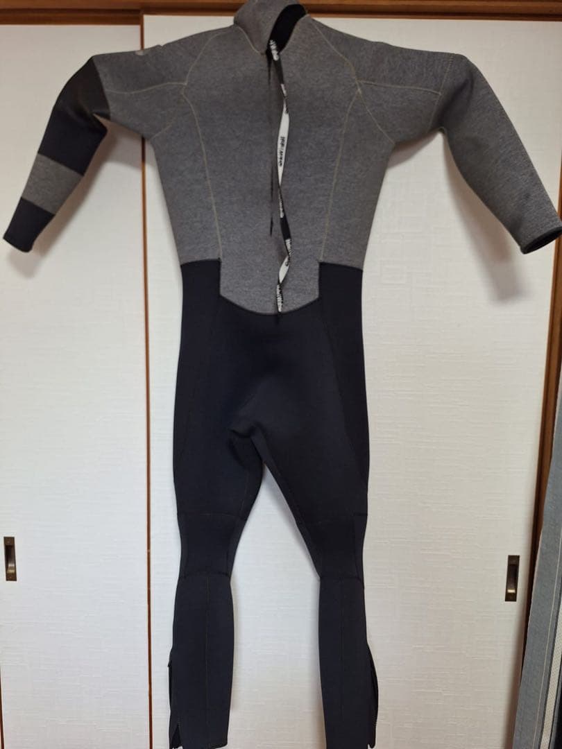 ２着Hele i Wahoウェットスーツ3/2mmとJetPilot 5/3mm