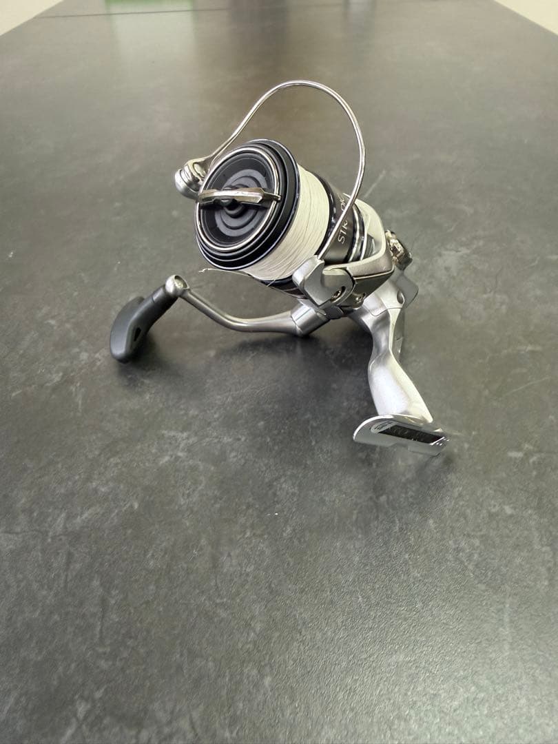 SHIMANO STRADIC3000MHGスピニングリール