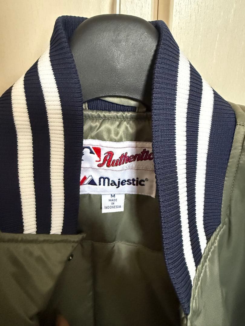 Yankees Majestic ジャケット M オリーブ