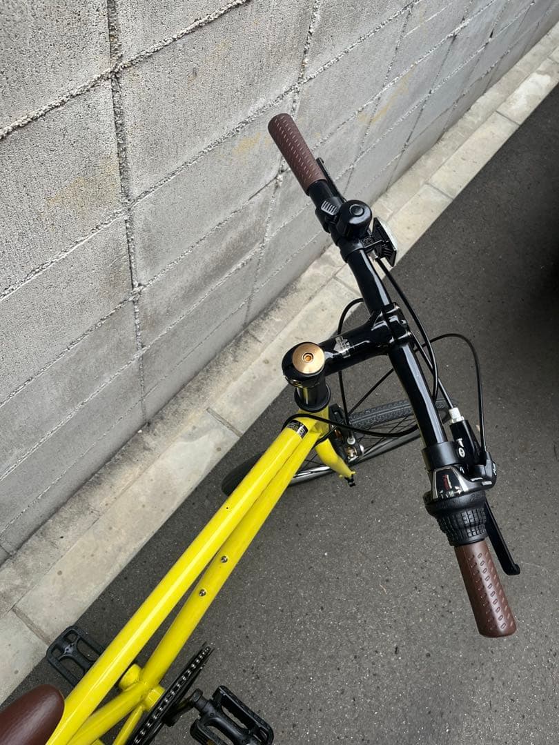 両タイヤ新品ミニベロ　黄色