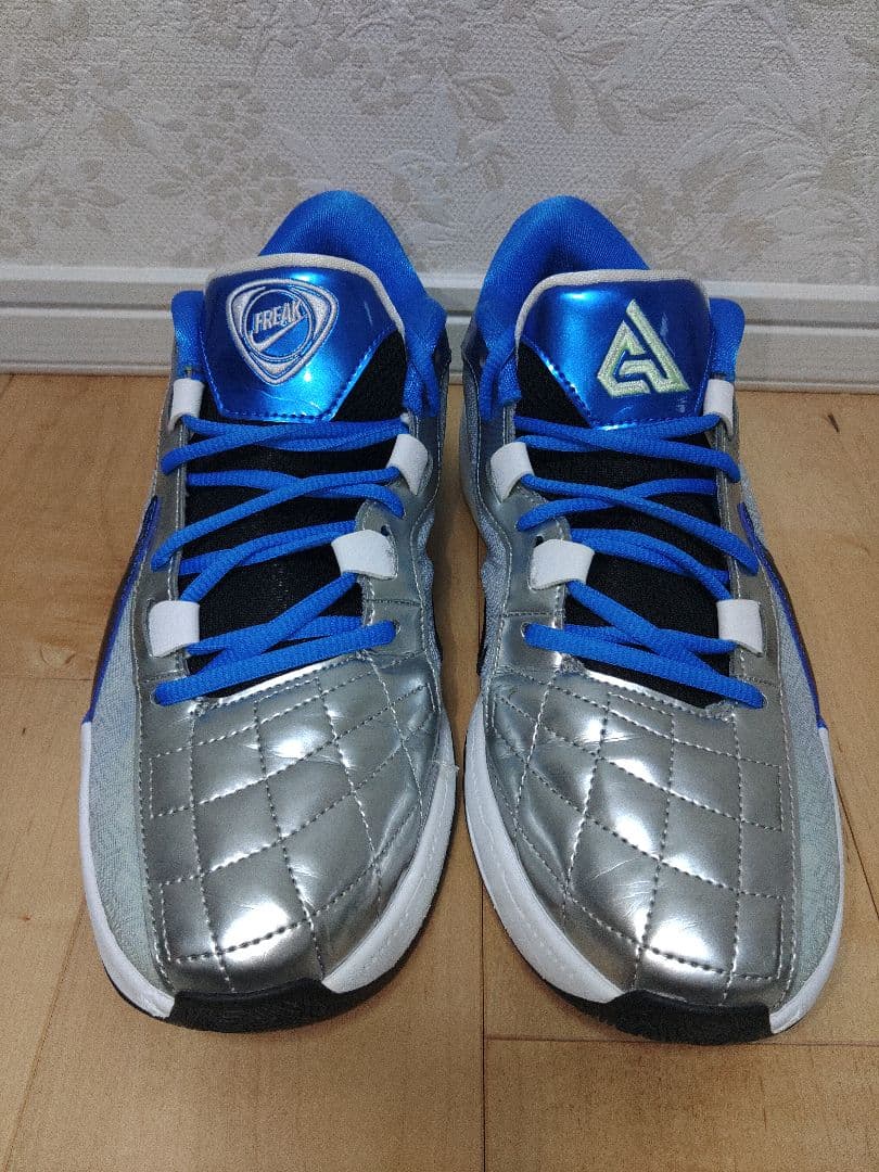 NIKE ZOOM FREAK 5 EP　28cm