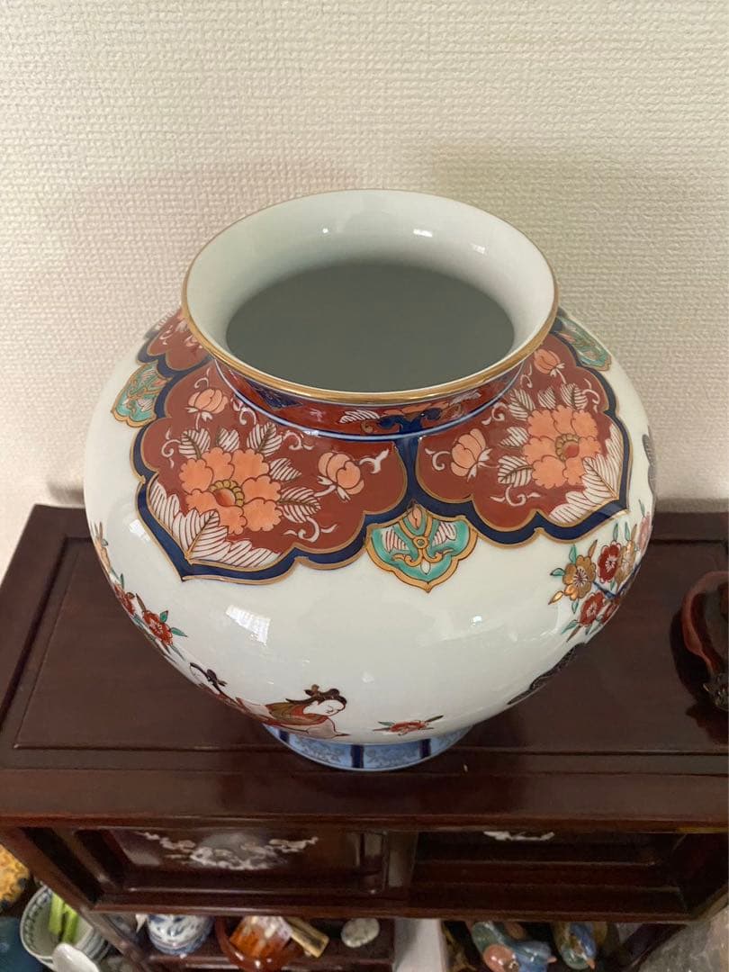 有田焼　染錦金彩人物図　絢爛豪華 松竹梅図　花瓶壺　花器
