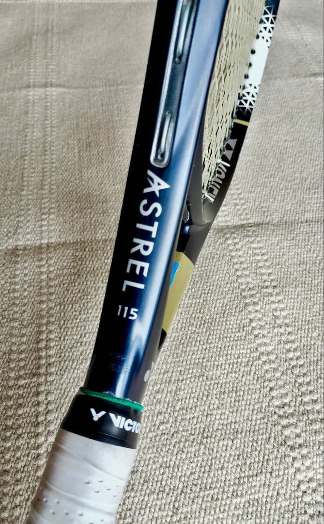 YONEX ASTREL 115 テニスラケット グリップG2