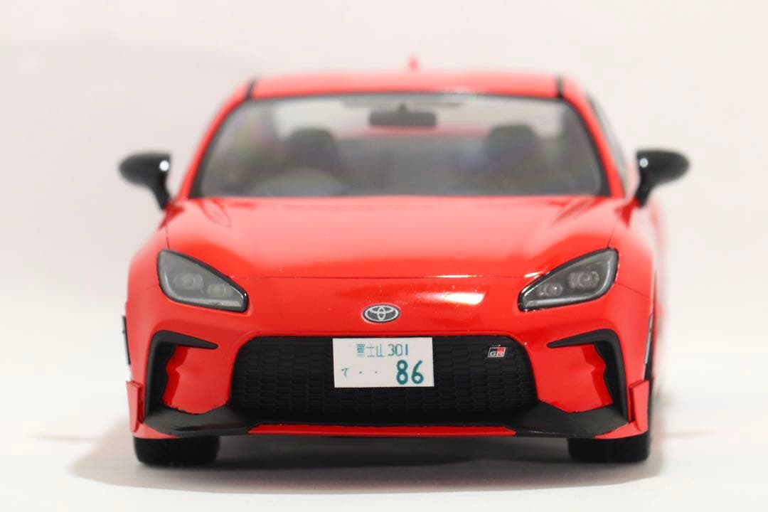 タミヤ　GR86 プラモデル完成品
