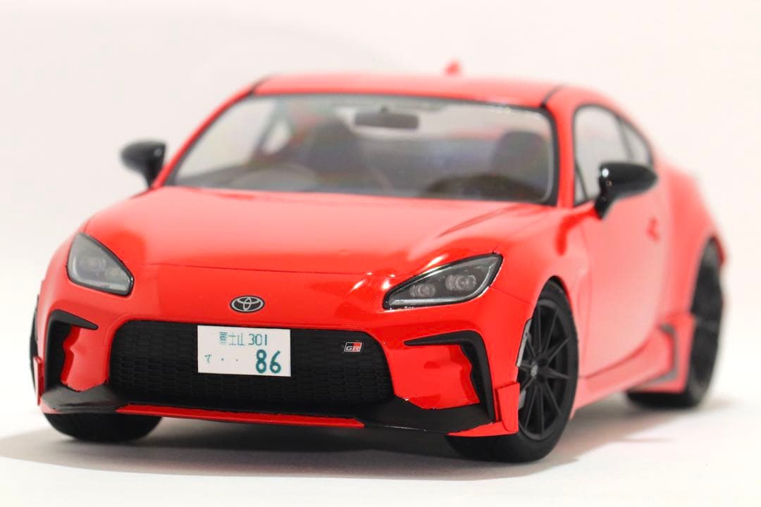 タミヤ　GR86 プラモデル完成品