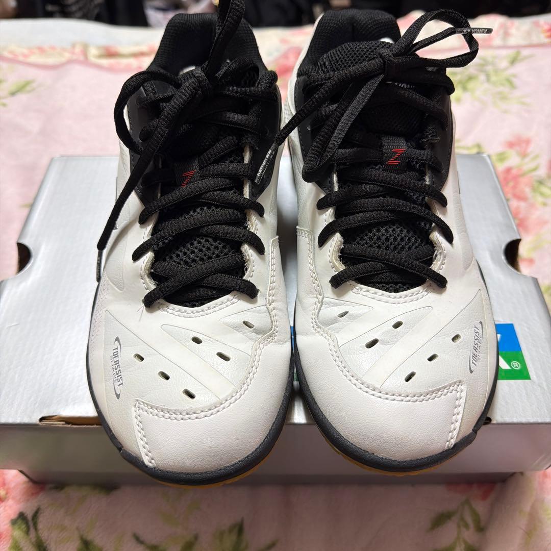 YONEX バドミントンシューズ 65 サイズ25.0