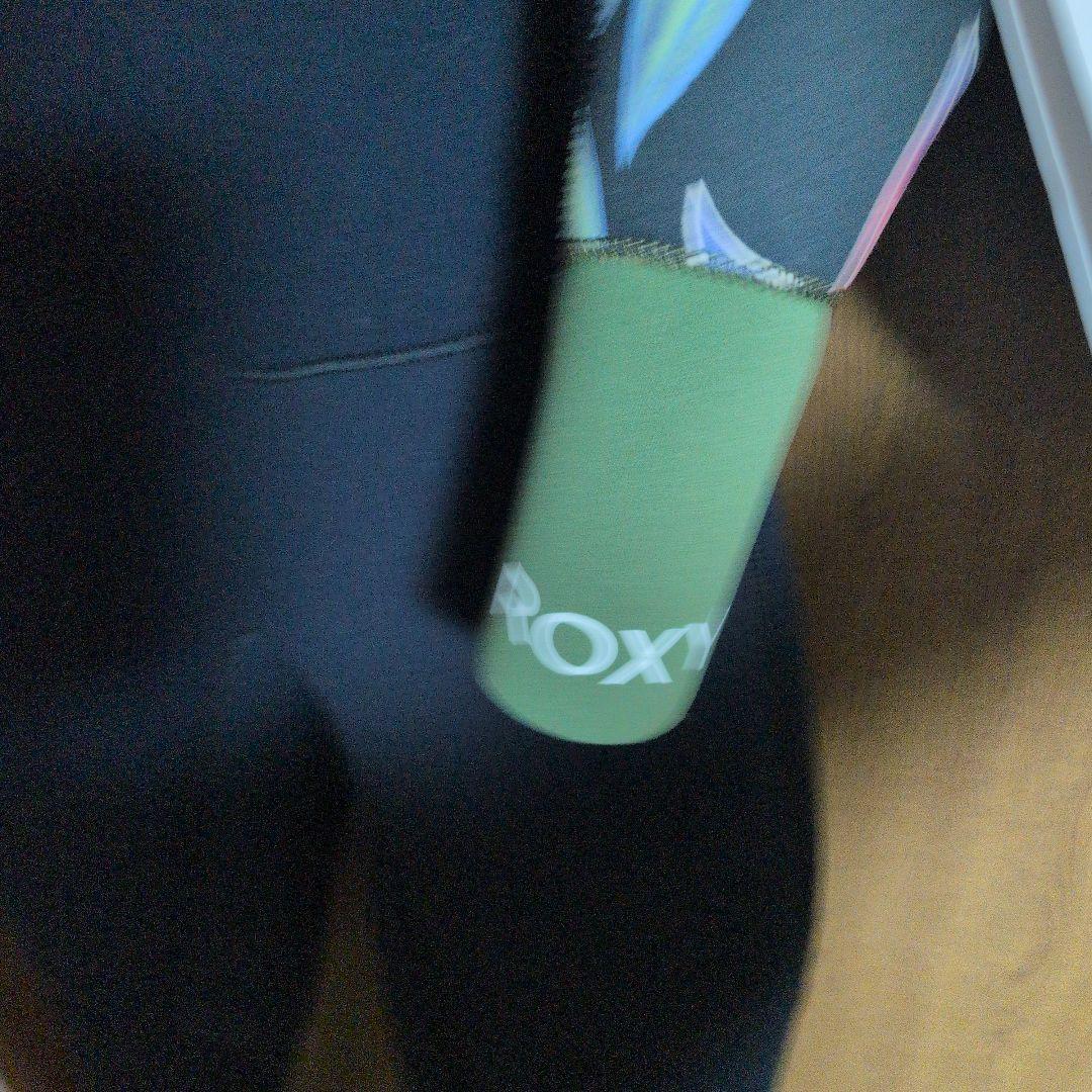 新品未使用 　ROXY フラワー柄 フルスーツ MLサイズ
