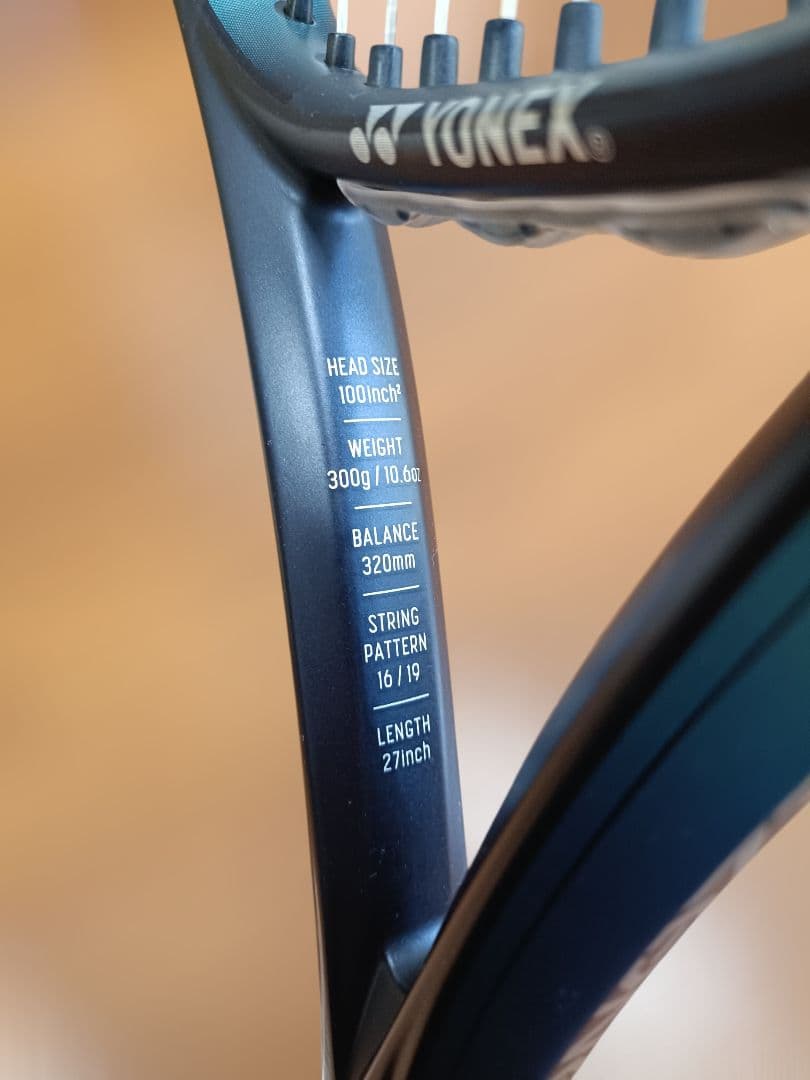 【tsukaさん専用】⭐️美品⭐️YONEX EZONE100　2022 G2