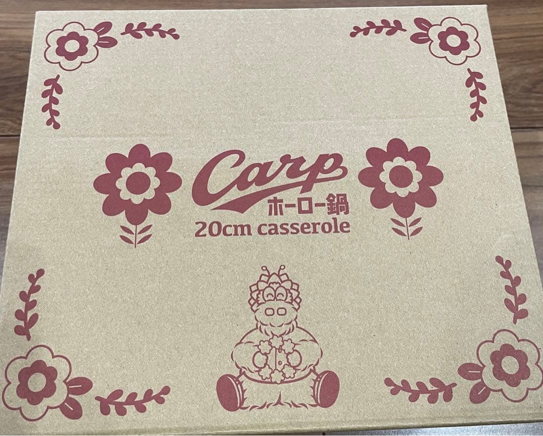 新品未使用　2023年限定 カープ ホーロー鍋（20cmキャセロール）