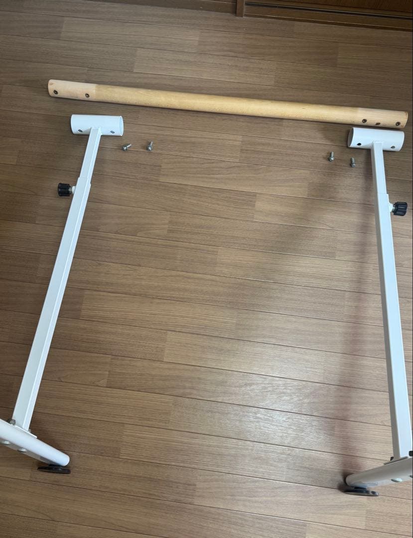 RiZKiZ バレエバー スタンド　ホワイト