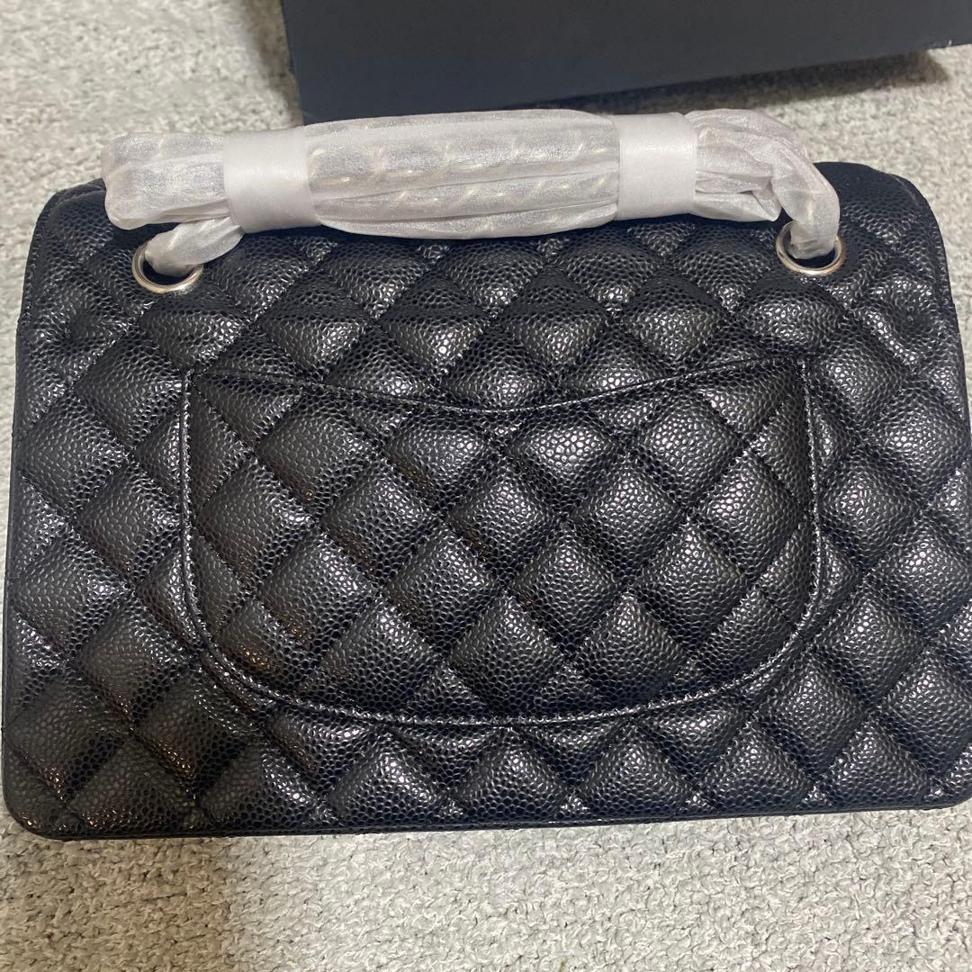 CHANEL フラップ　ダブルチェーン　ノベルティ