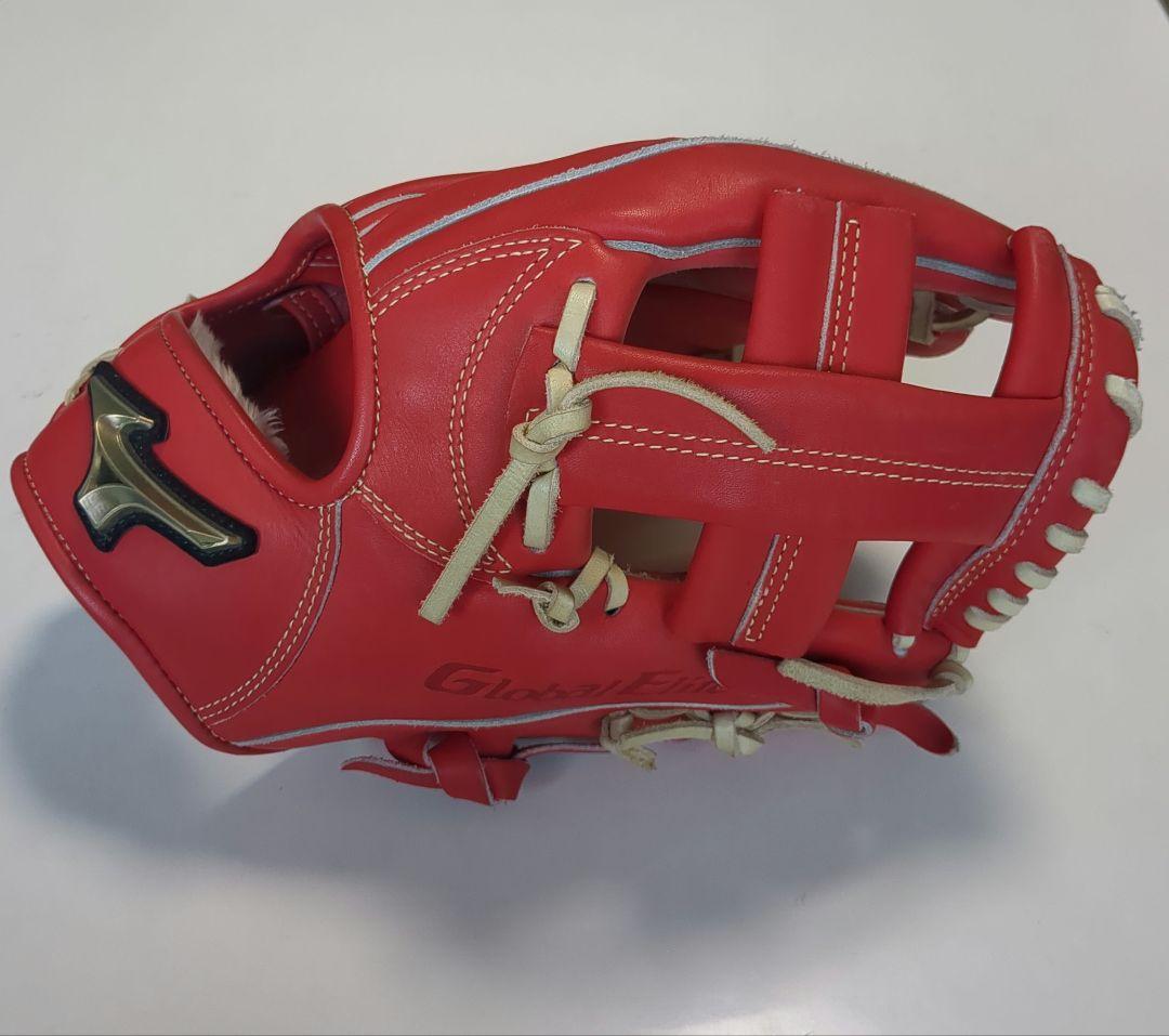Mizuno Global Elite 赤 軟式グローブ　大人用
