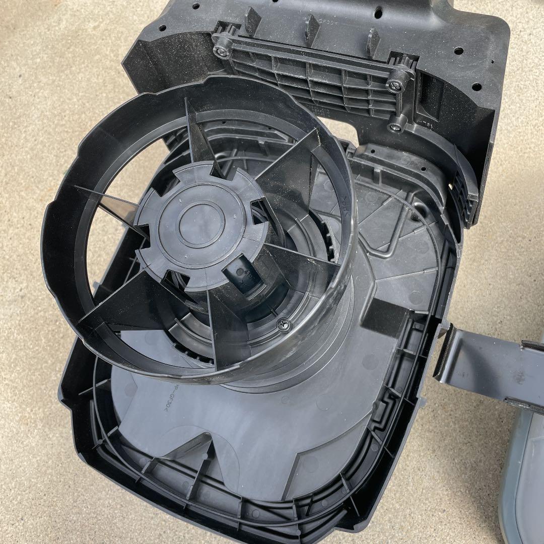 マキタ充電式集じん機　乾湿両用　業務用