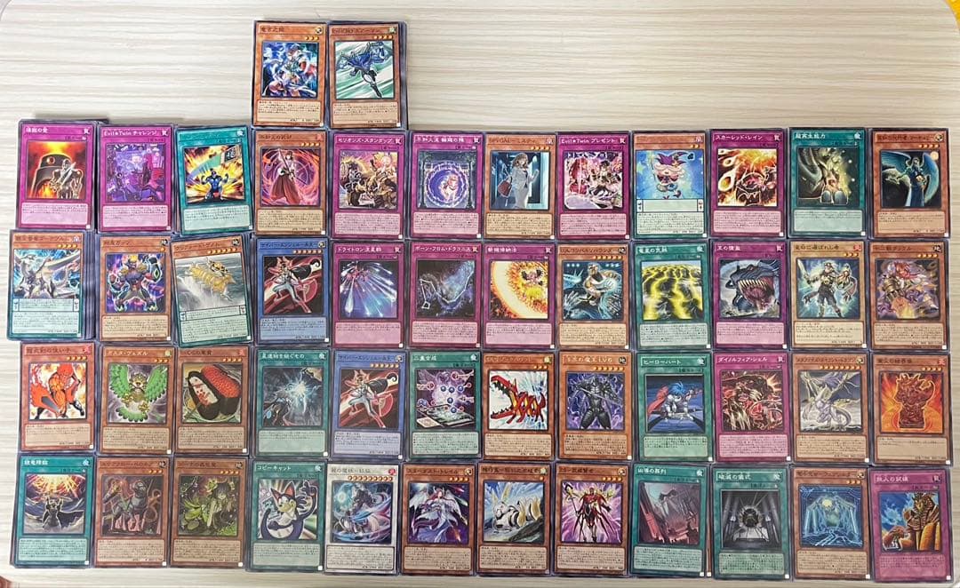 ヨ*ン様 引退品　遊戯王OCG まとめ売り未開封、シークレット、旧レリーフ、プリ