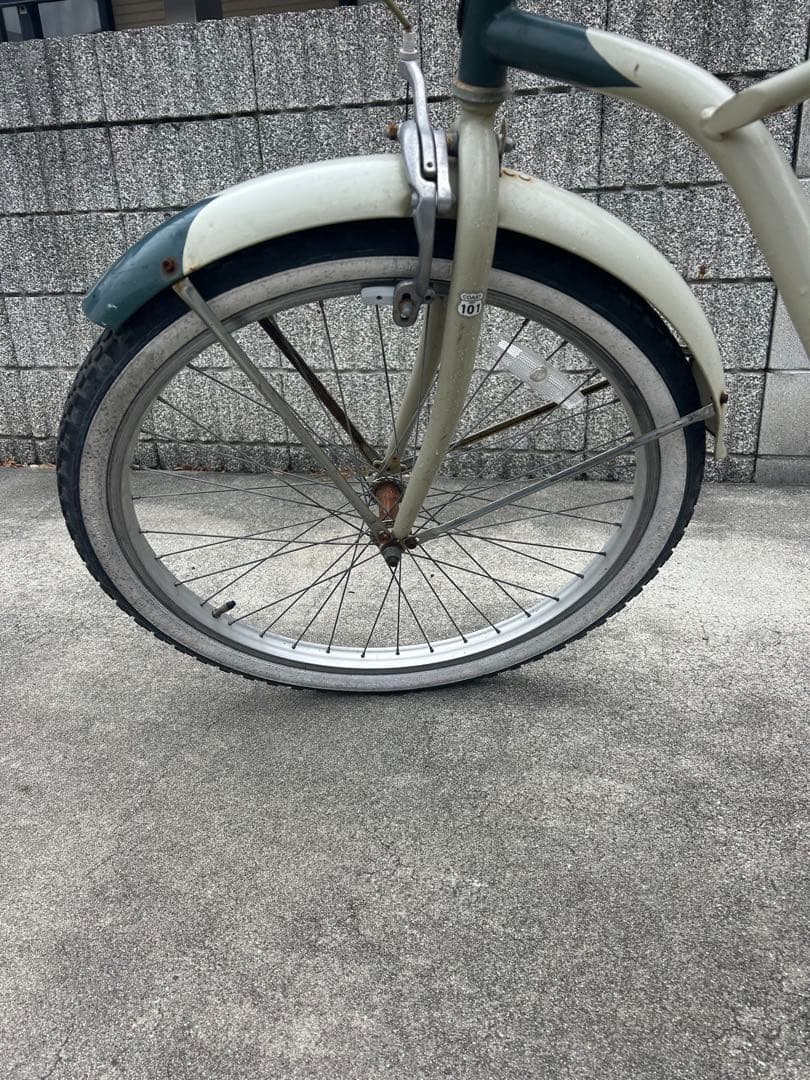 レインボービーチクルーザー 自転車 26インチ クリーム色　大阪府は配達可能